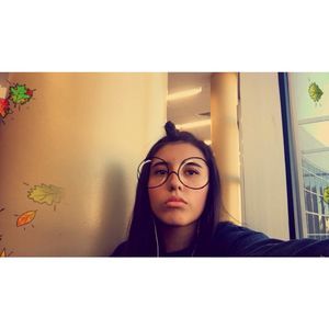 Meet your Posher, Eri